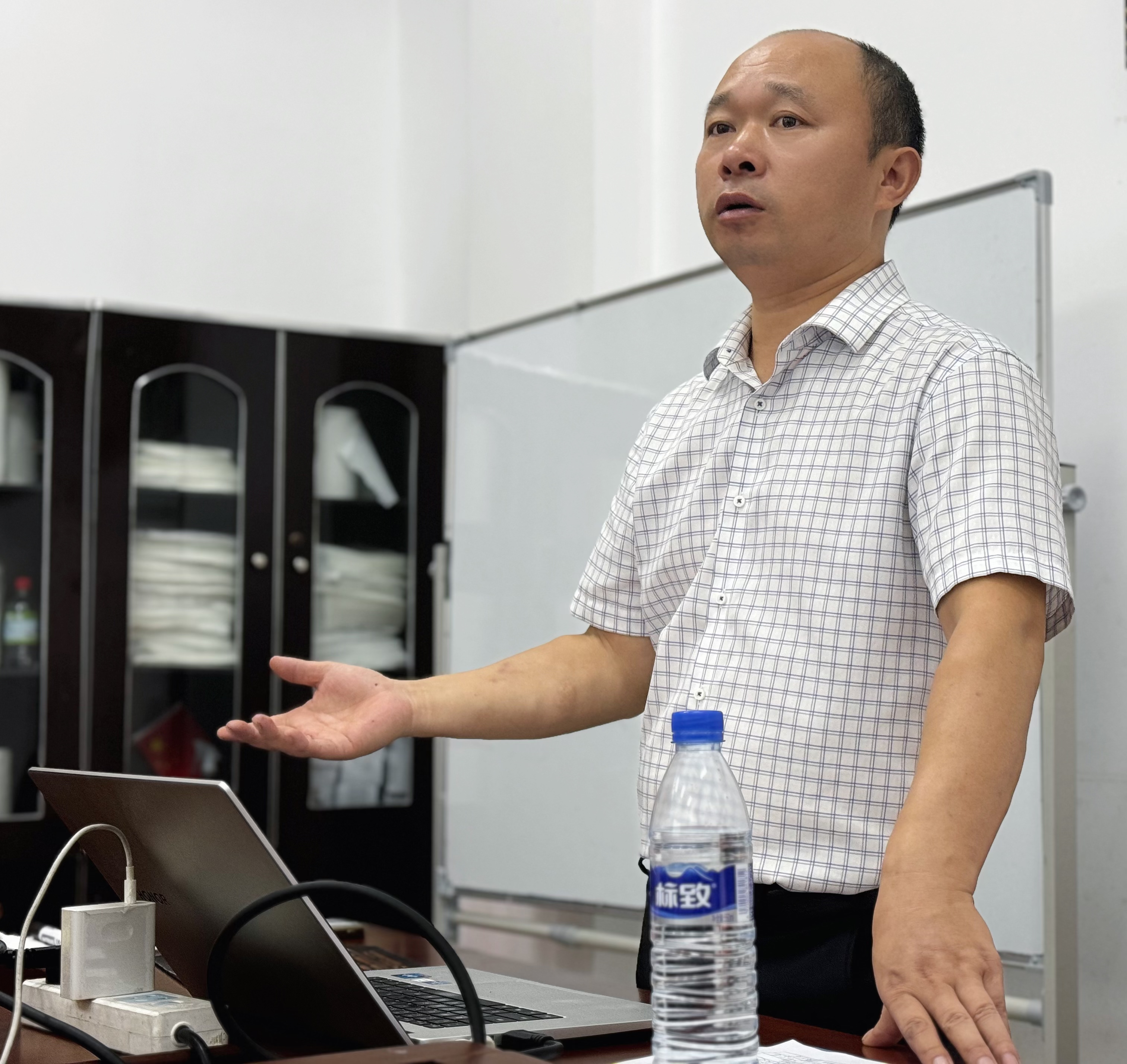 1726120151725439.jpg 1.jpg